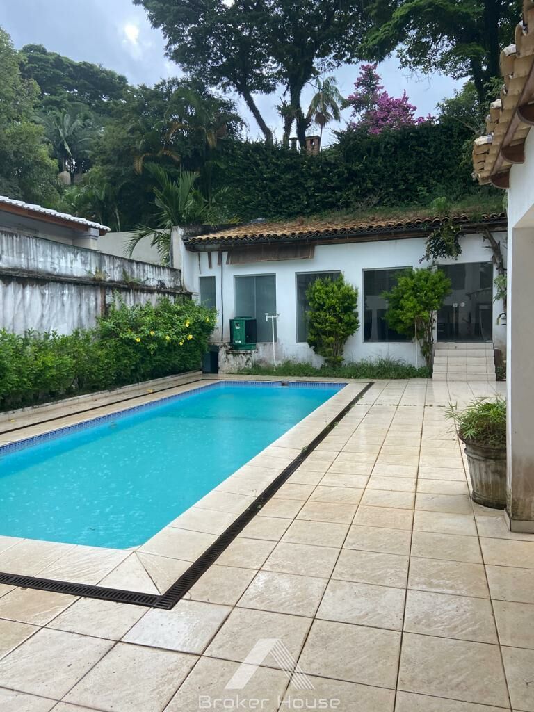 Casa à venda com 3 quartos, 440m² - Foto 2