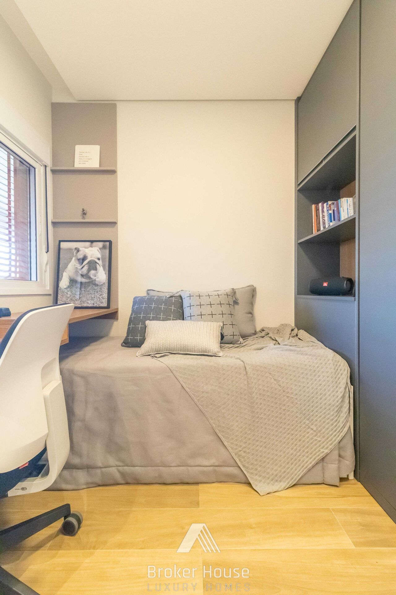 Apartamento à venda com 2 quartos, 80m² - Foto 33