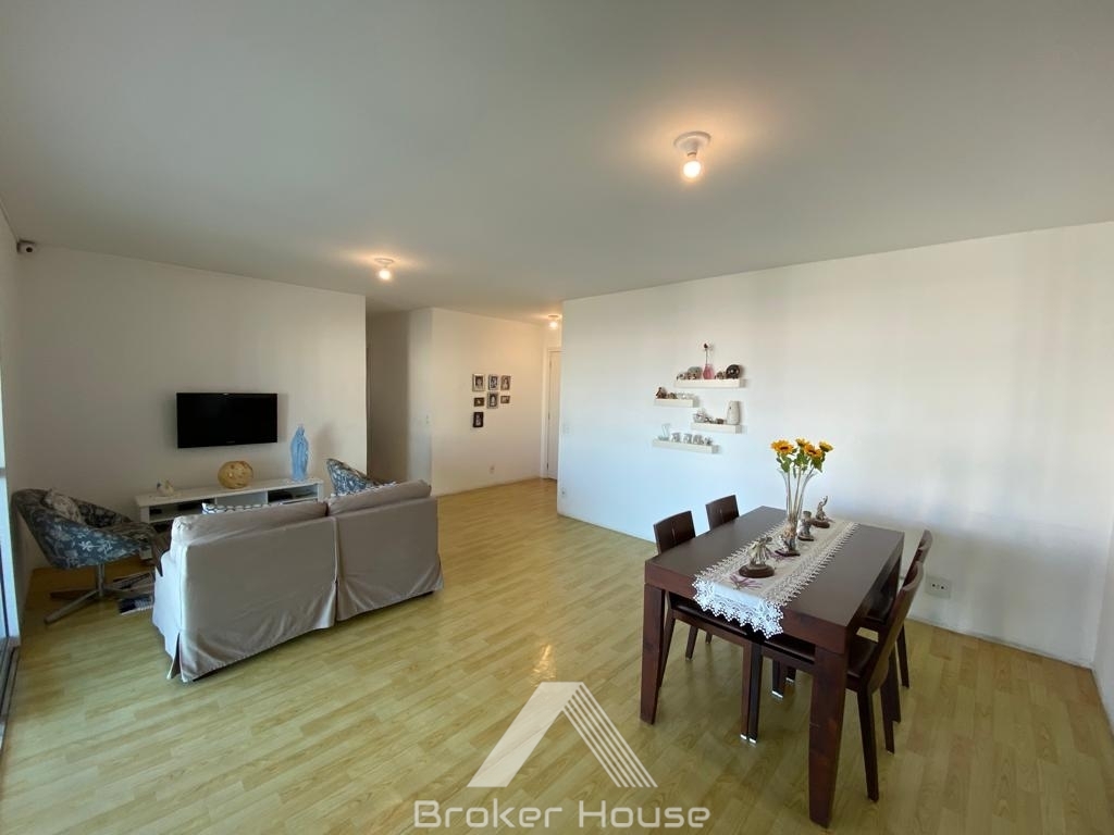 Apartamento à venda com 4 quartos, 138m² - Foto 4