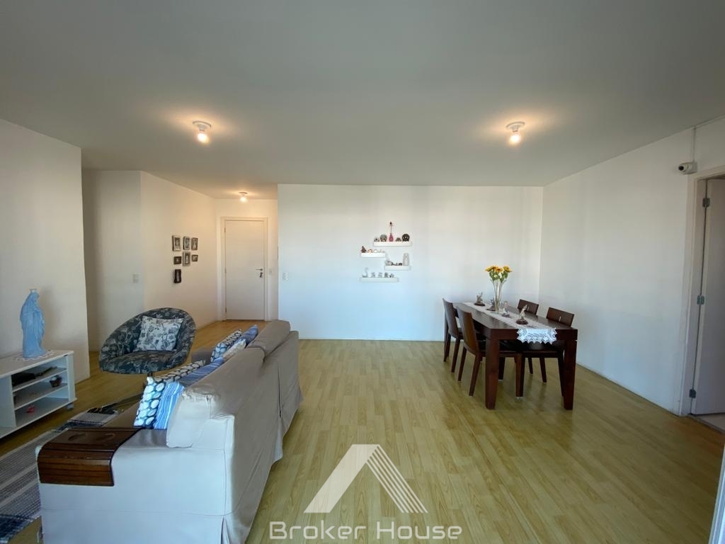 Apartamento à venda com 4 quartos, 138m² - Foto 8