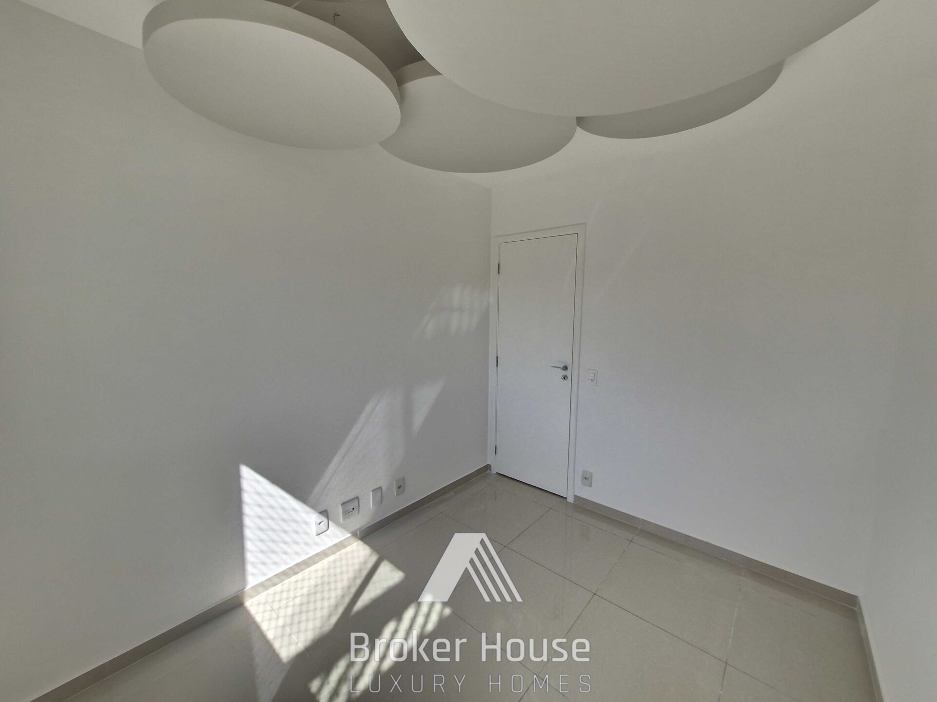 Apartamento para alugar com 4 quartos, 143m² - Foto 17
