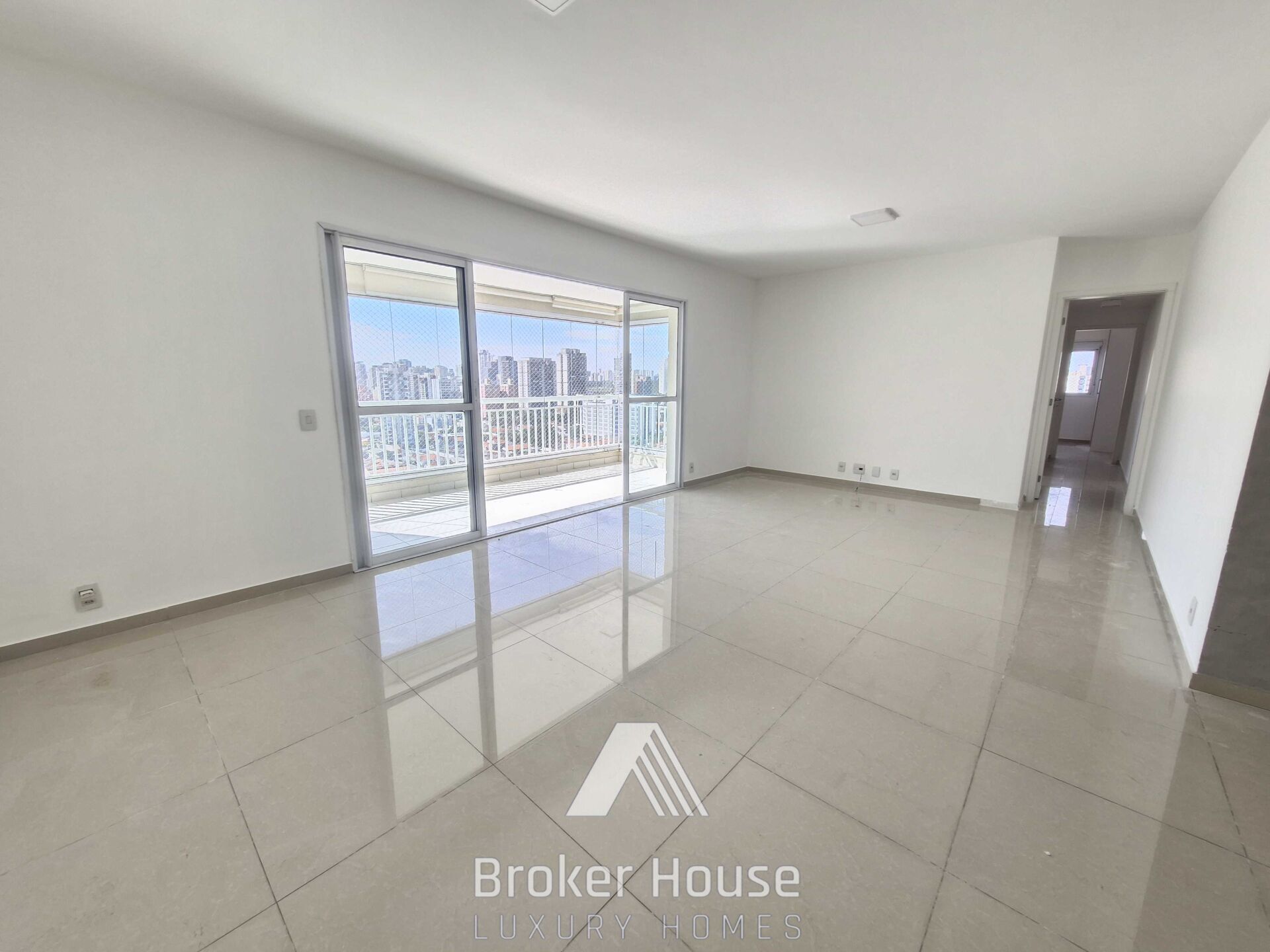 Apartamento para alugar com 4 quartos, 143m² - Foto 6