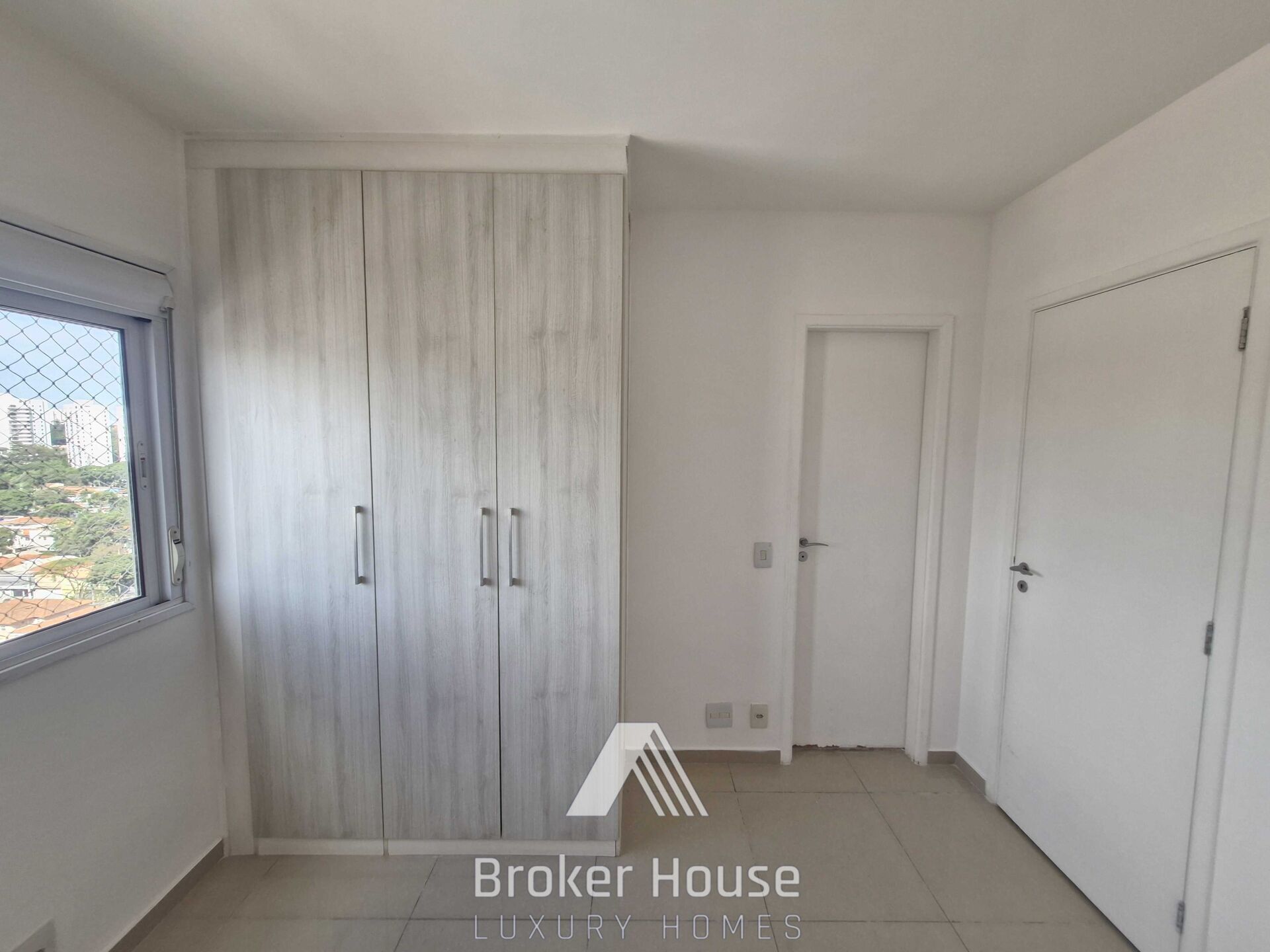 Apartamento para alugar com 4 quartos, 143m² - Foto 20
