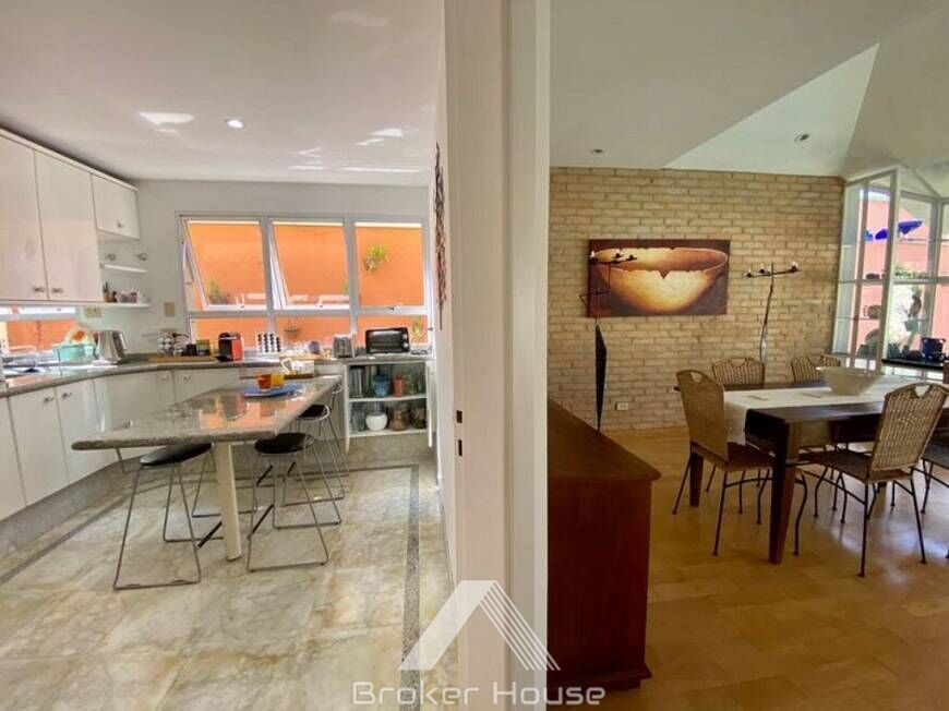 Casa à venda com 4 quartos, 345m² - Foto 14