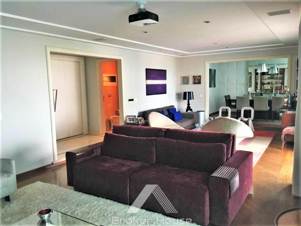 Apartamento à venda com 4 quartos, 280m² - Foto 1