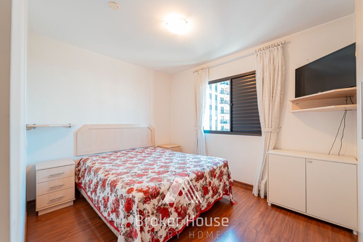 Apartamento à venda com 4 quartos, 140m² - Foto 26