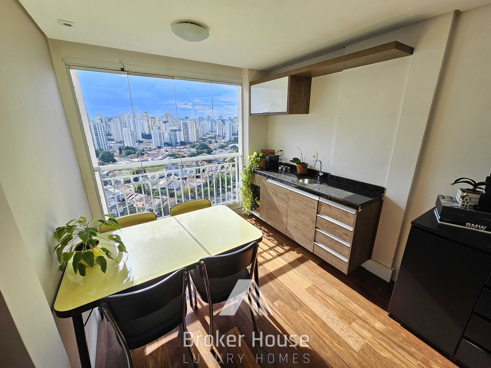 Apartamento à venda com 2 quartos, 62m² - Foto 5