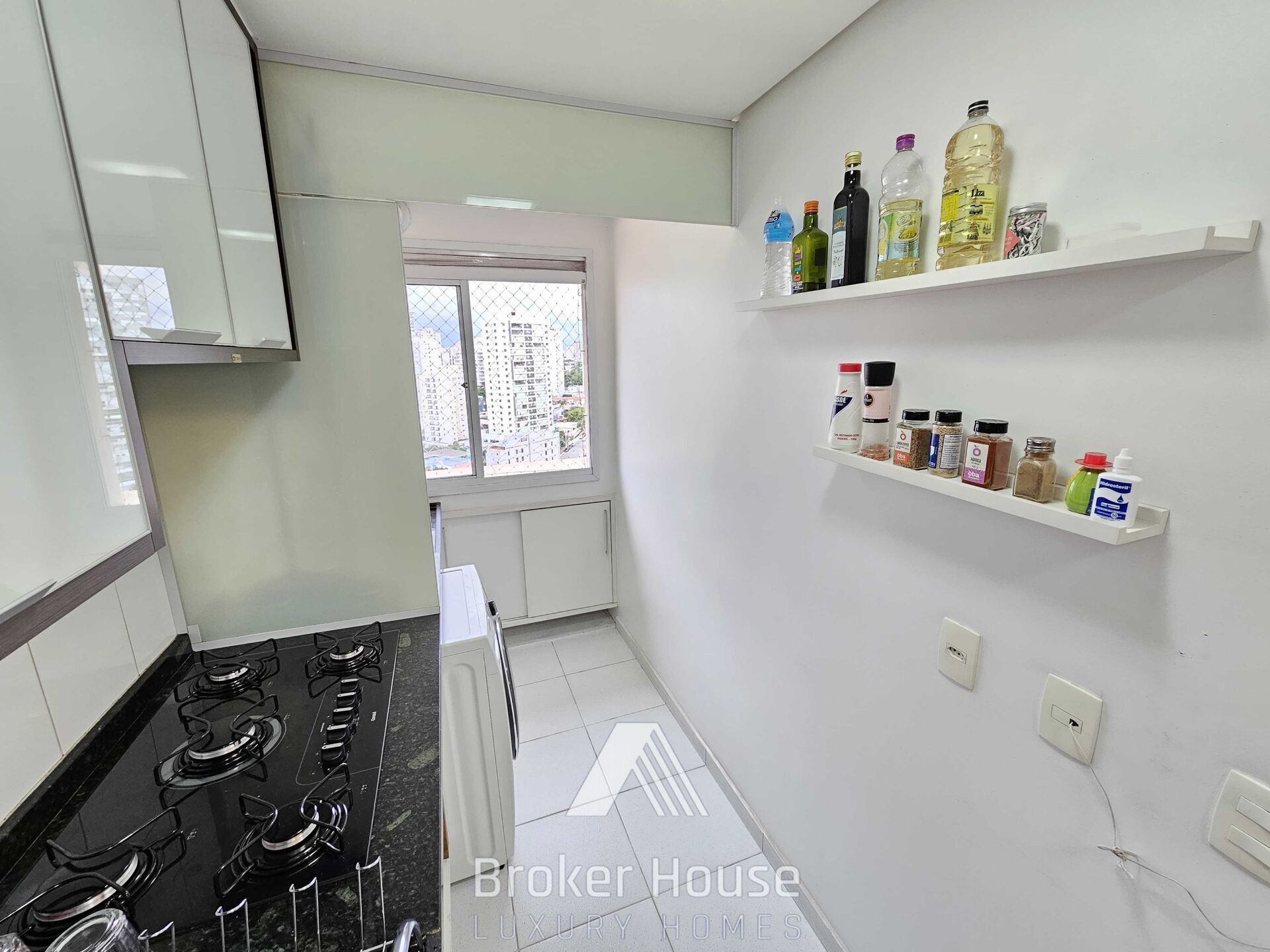 Apartamento à venda com 2 quartos, 62m² - Foto 18