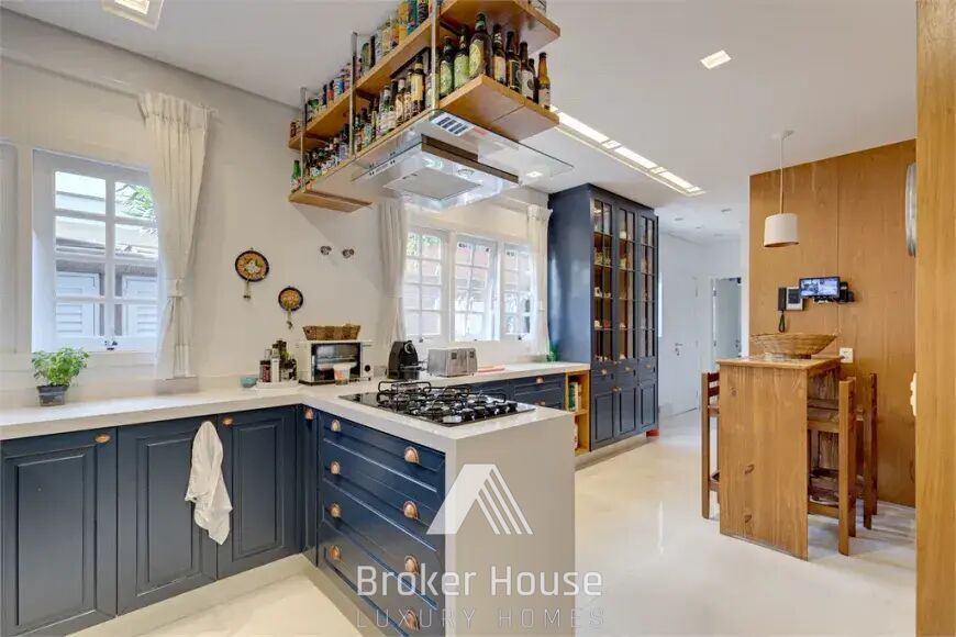 Casa à venda com 3 quartos, 440m² - Foto 17