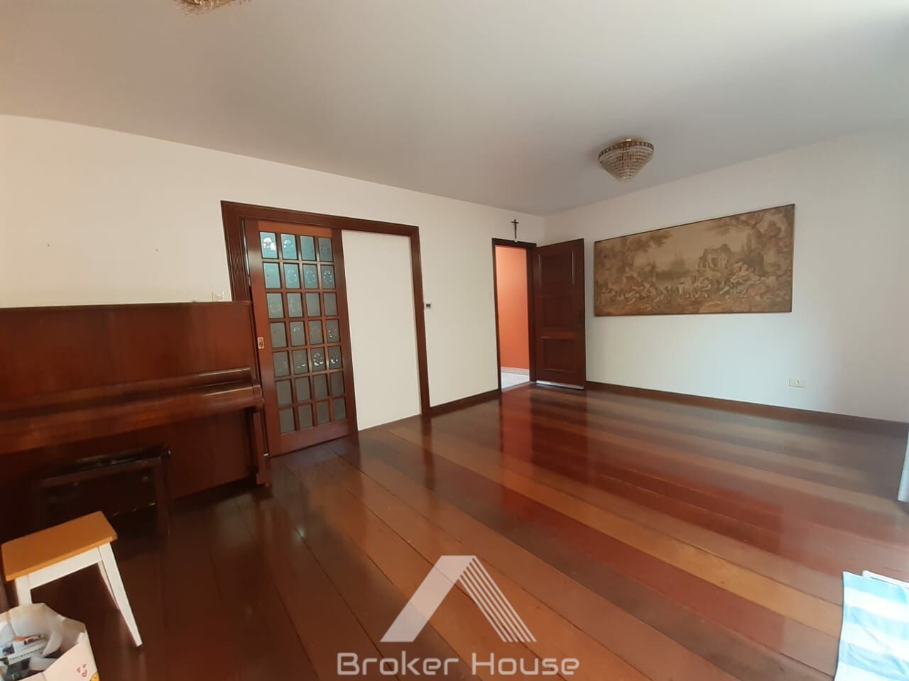 Casa à venda com 3 quartos, 155m² - Foto 2