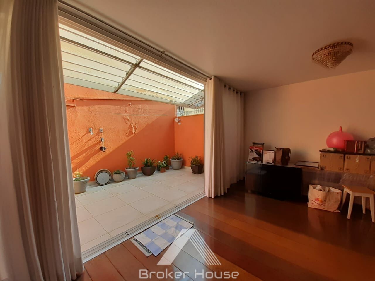 Casa à venda com 3 quartos, 155m² - Foto 3