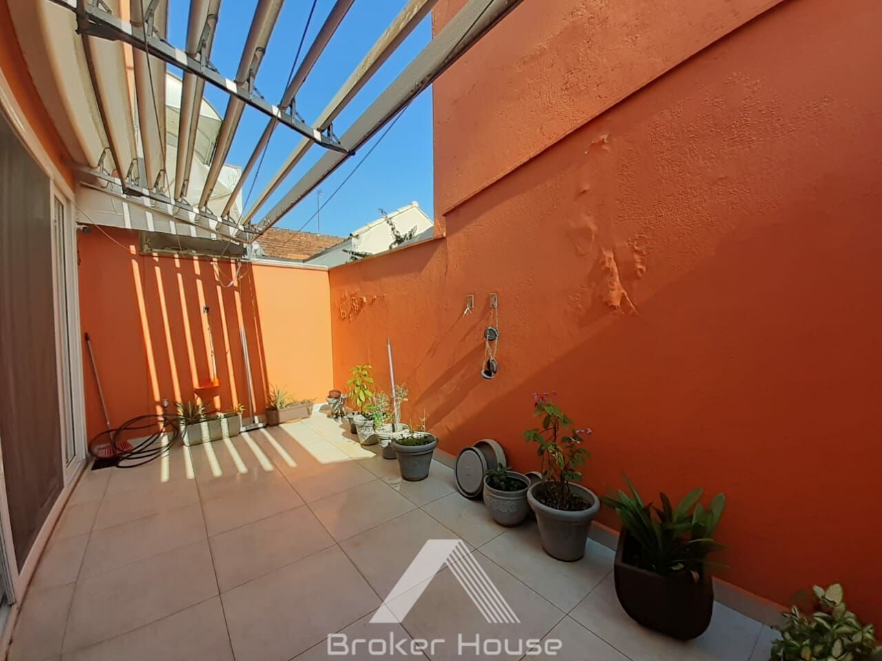 Casa à venda com 3 quartos, 155m² - Foto 4