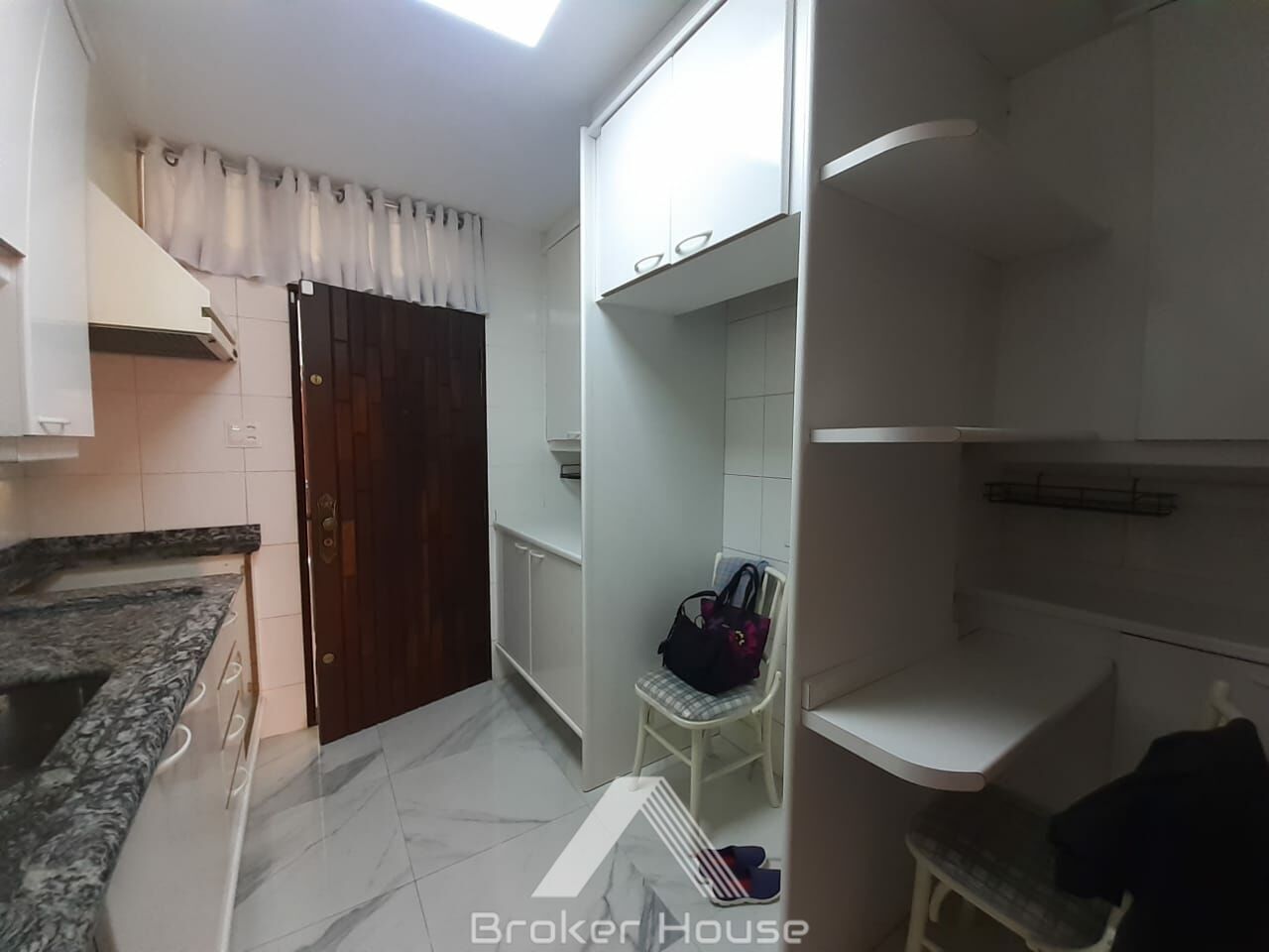 Casa à venda com 3 quartos, 155m² - Foto 8