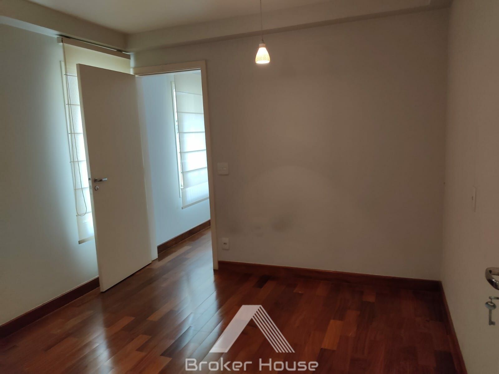 Apartamento para alugar com 3 quartos, 317m² - Foto 17