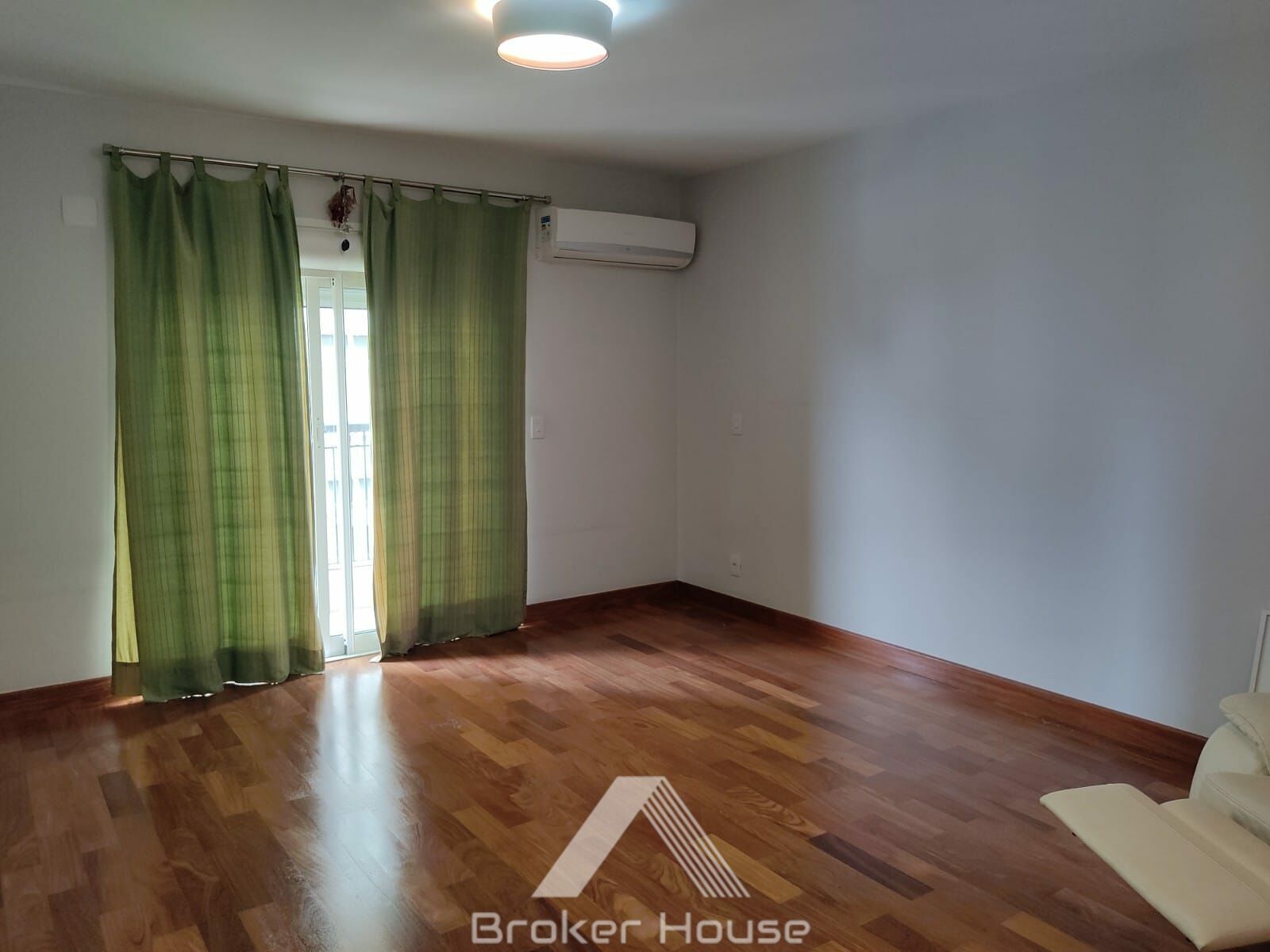 Apartamento para alugar com 3 quartos, 317m² - Foto 10