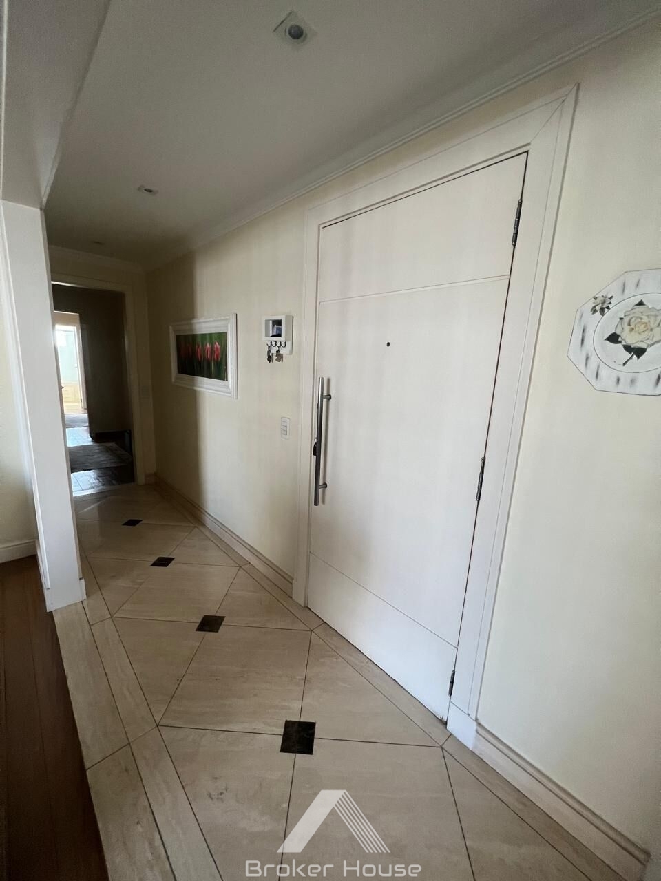 Apartamento para alugar com 4 quartos, 198m² - Foto 9