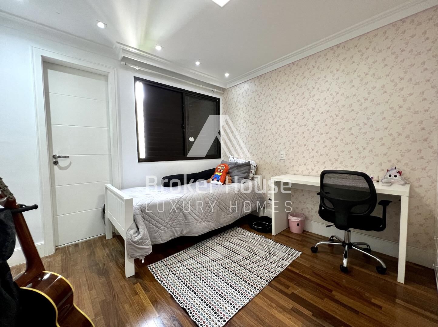 Apartamento à venda com 3 quartos, 210m² - Foto 19