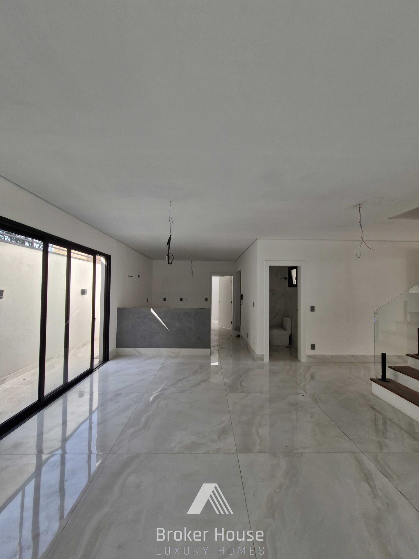 Casa de Condomínio à venda com 4 quartos, 279m² - Foto 11