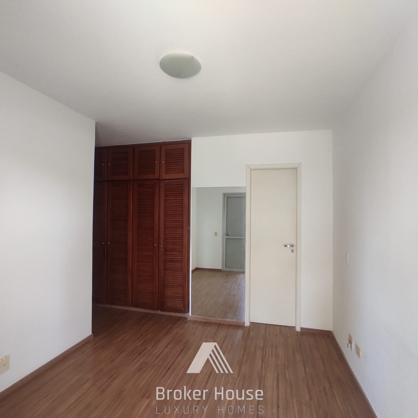 Apartamento à venda com 3 quartos, 108m² - Foto 9