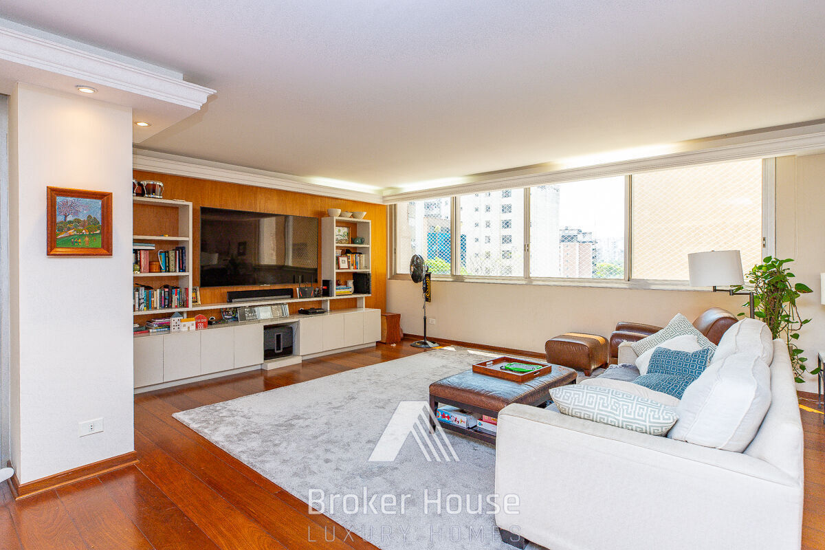 Apartamento, 3 quartos, 330 m² - Foto 2