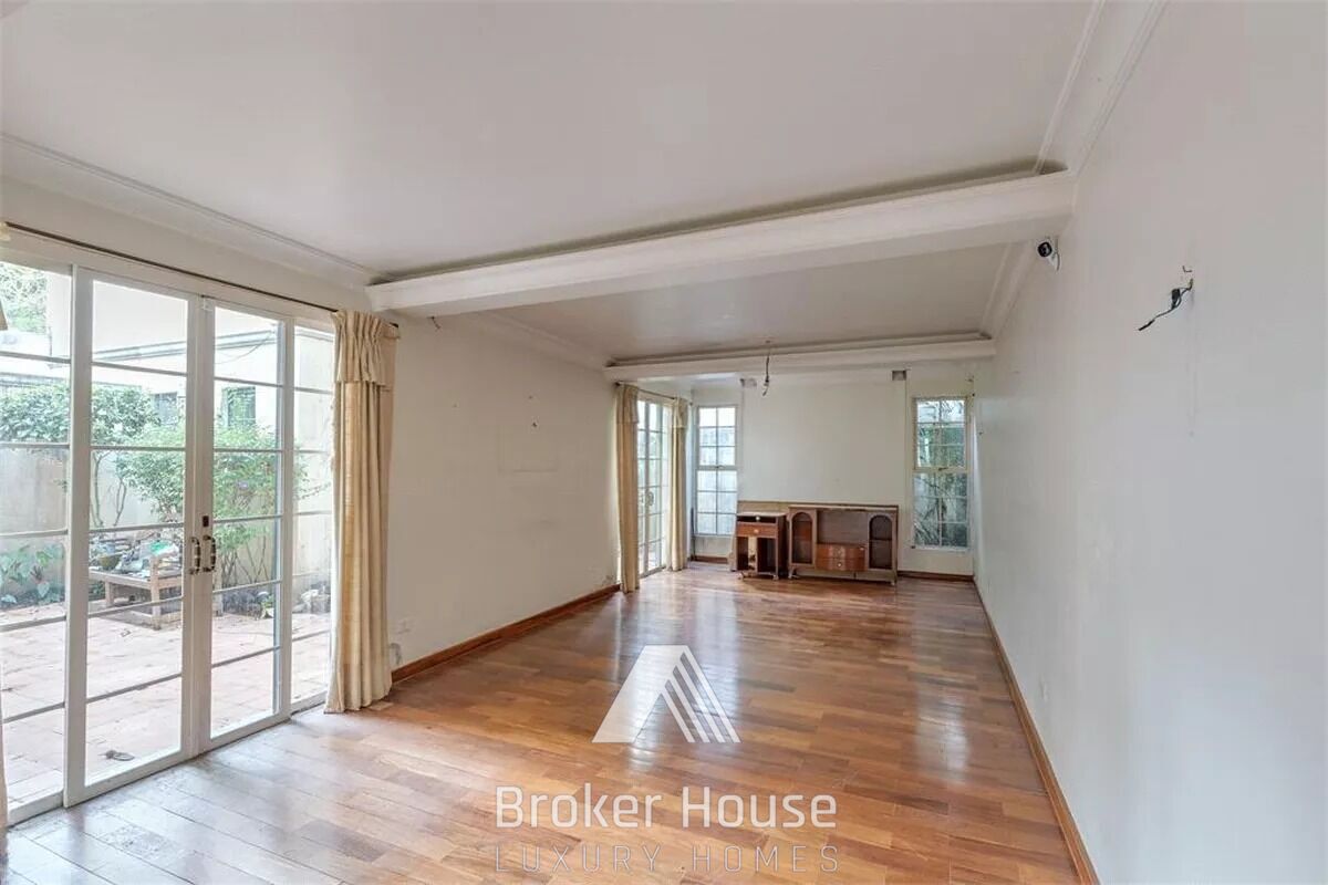 Casa, 3 quartos, 261 m² - Foto 2