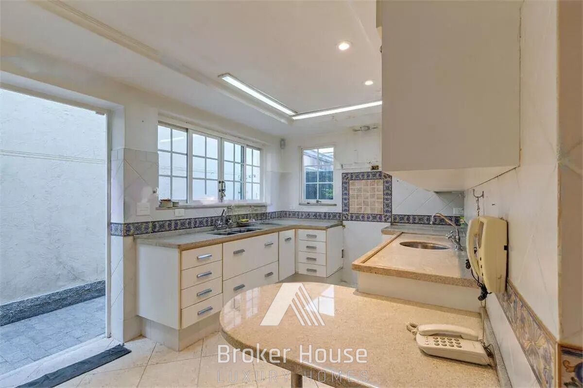 Casa, 3 quartos, 261 m² - Foto 16