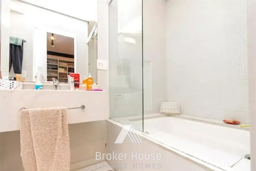 Casa para alugar com 4 quartos, 350m² - Foto 28