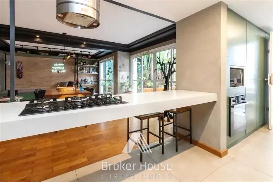 Casa para alugar com 4 quartos, 350m² - Foto 14