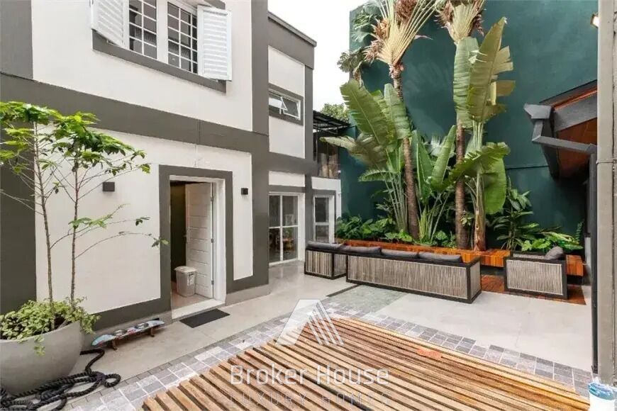 Casa para alugar com 4 quartos, 350m² - Foto 5