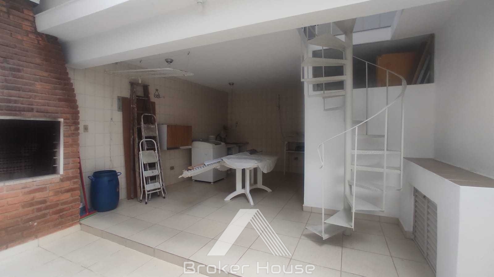 Casa à venda com 3 quartos, 139m² - Foto 11