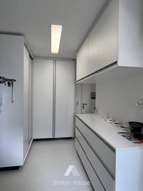 Apartamento à venda com 3 quartos, 160m² - Foto 22