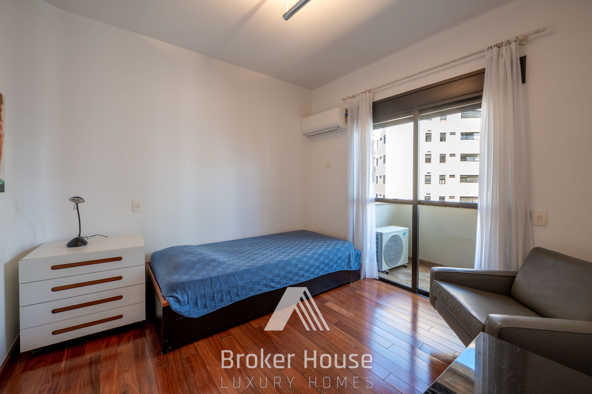 Apartamento à venda com 3 quartos, 377m² - Foto 19