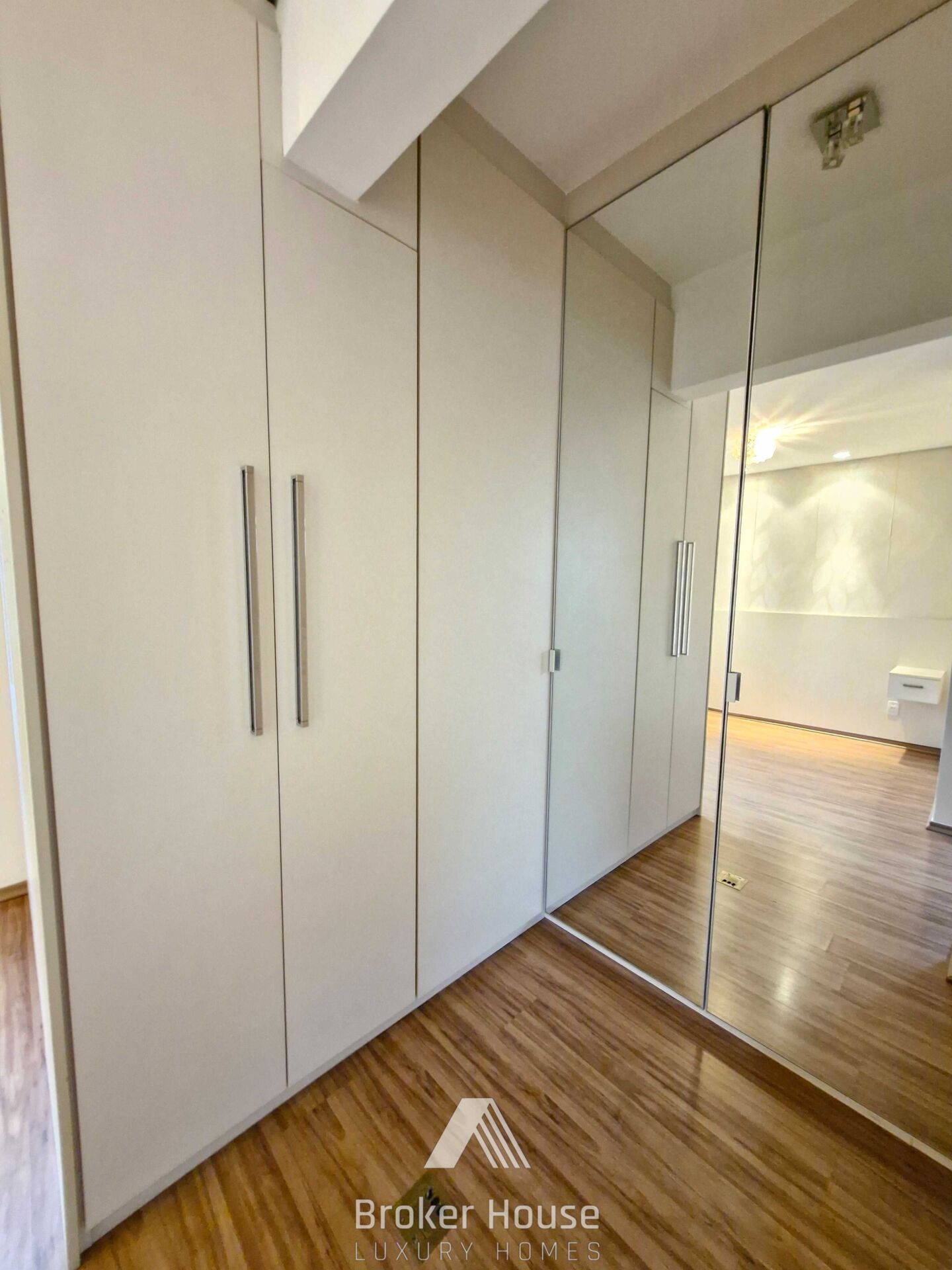 Apartamento à venda com 2 quartos, 82m² - Foto 16