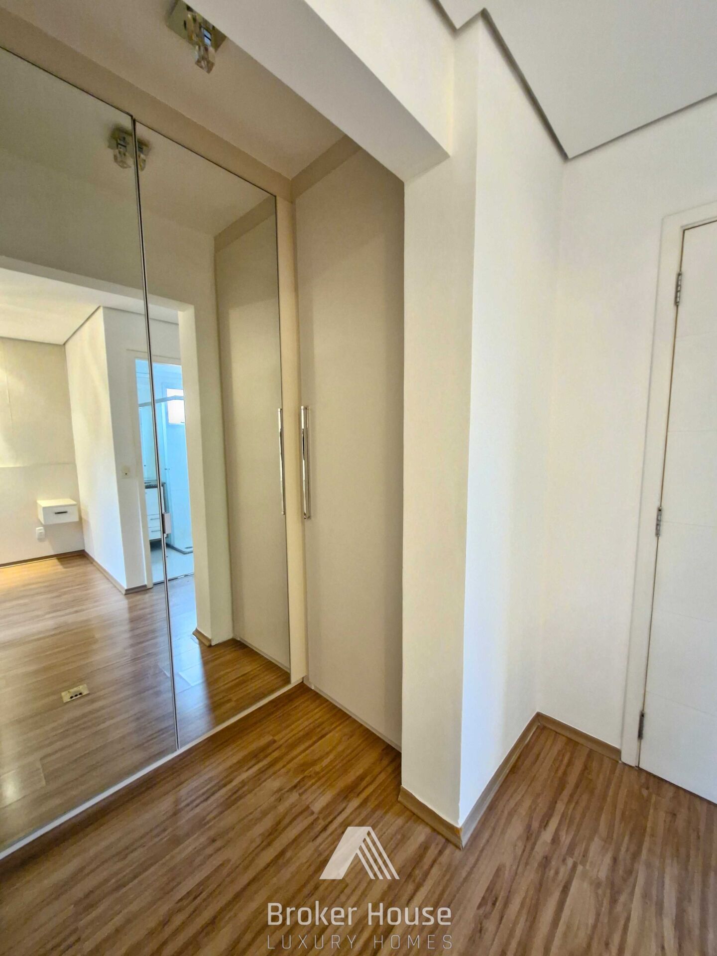 Apartamento à venda com 2 quartos, 82m² - Foto 18