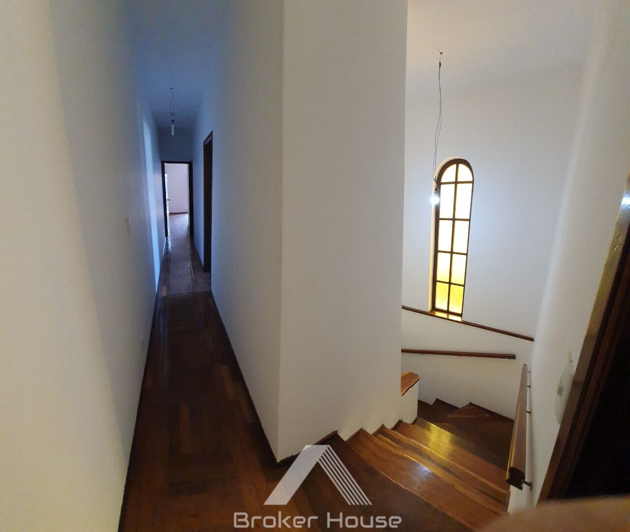 Casa à venda com 3 quartos, 178m² - Foto 9