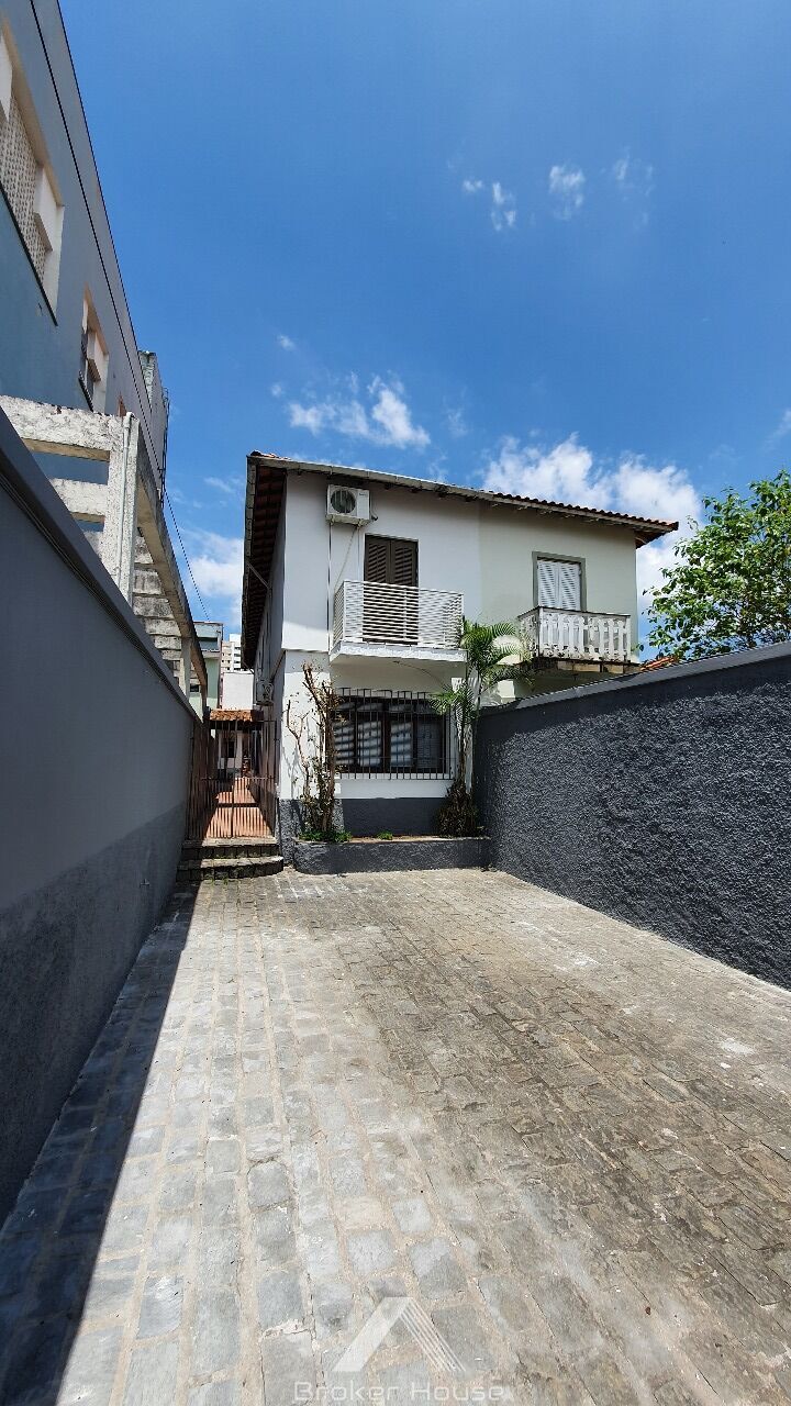 Casa à venda com 3 quartos, 178m² - Foto 25