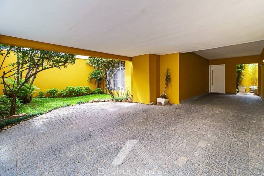 Casa à venda com 4 quartos, 320m² - Foto 41