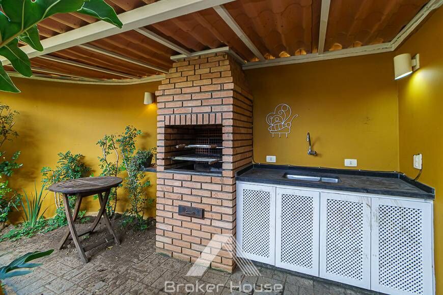 Casa à venda com 4 quartos, 320m² - Foto 23