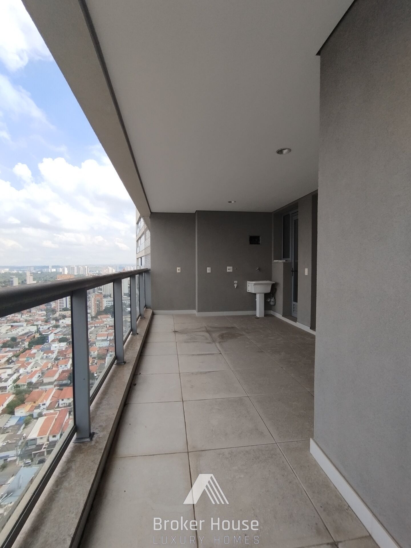 Apartamento à venda com 2 quartos, 98m² - Foto 2