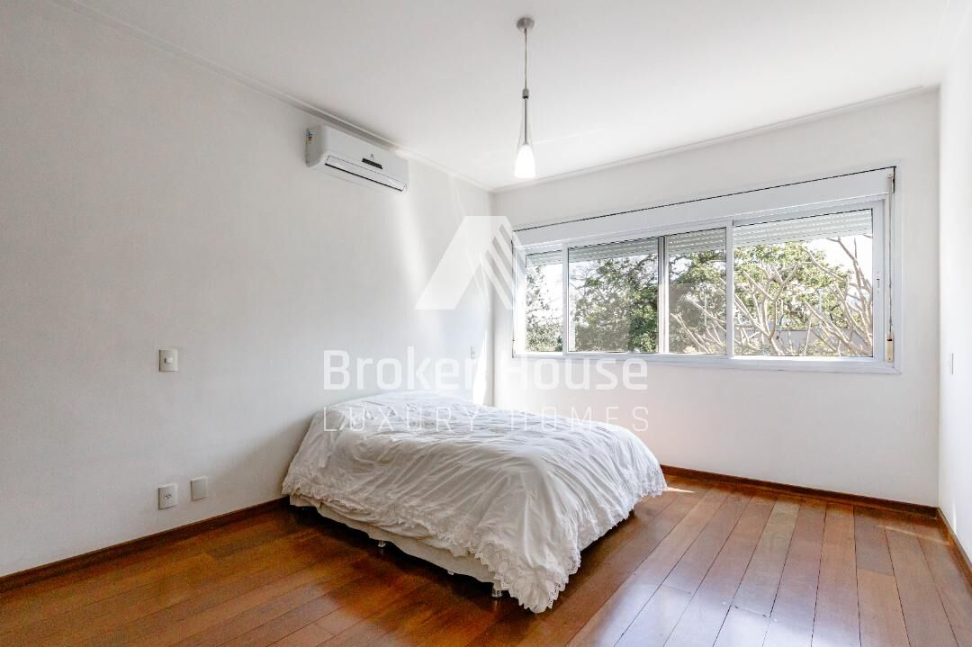 Casa à venda com 3 quartos, 360m² - Foto 18