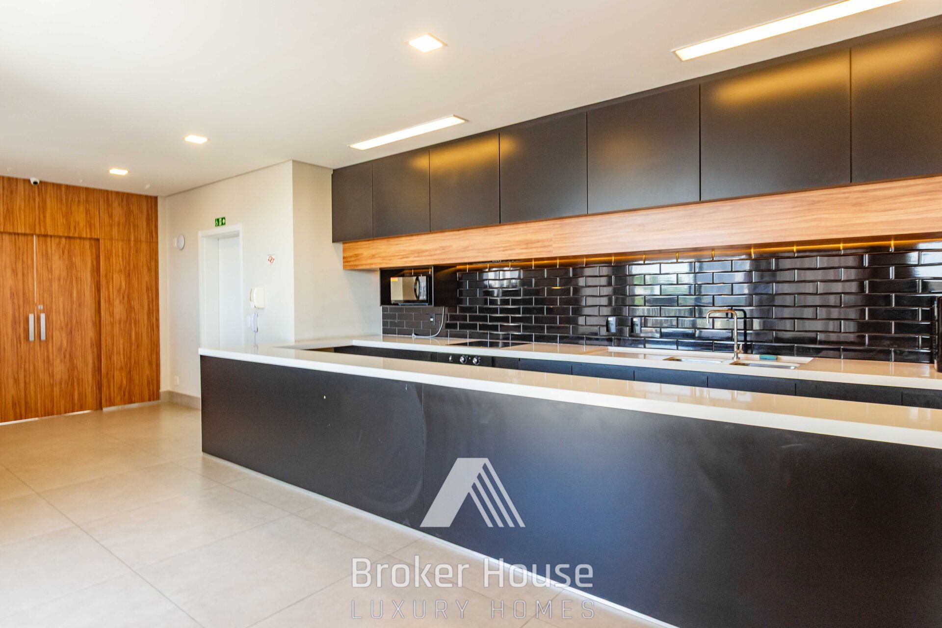 Apartamento para alugar com 2 quartos, 71m² - Foto 28