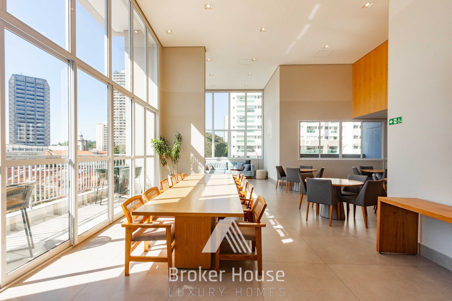 Apartamento para alugar com 2 quartos, 71m² - Foto 25