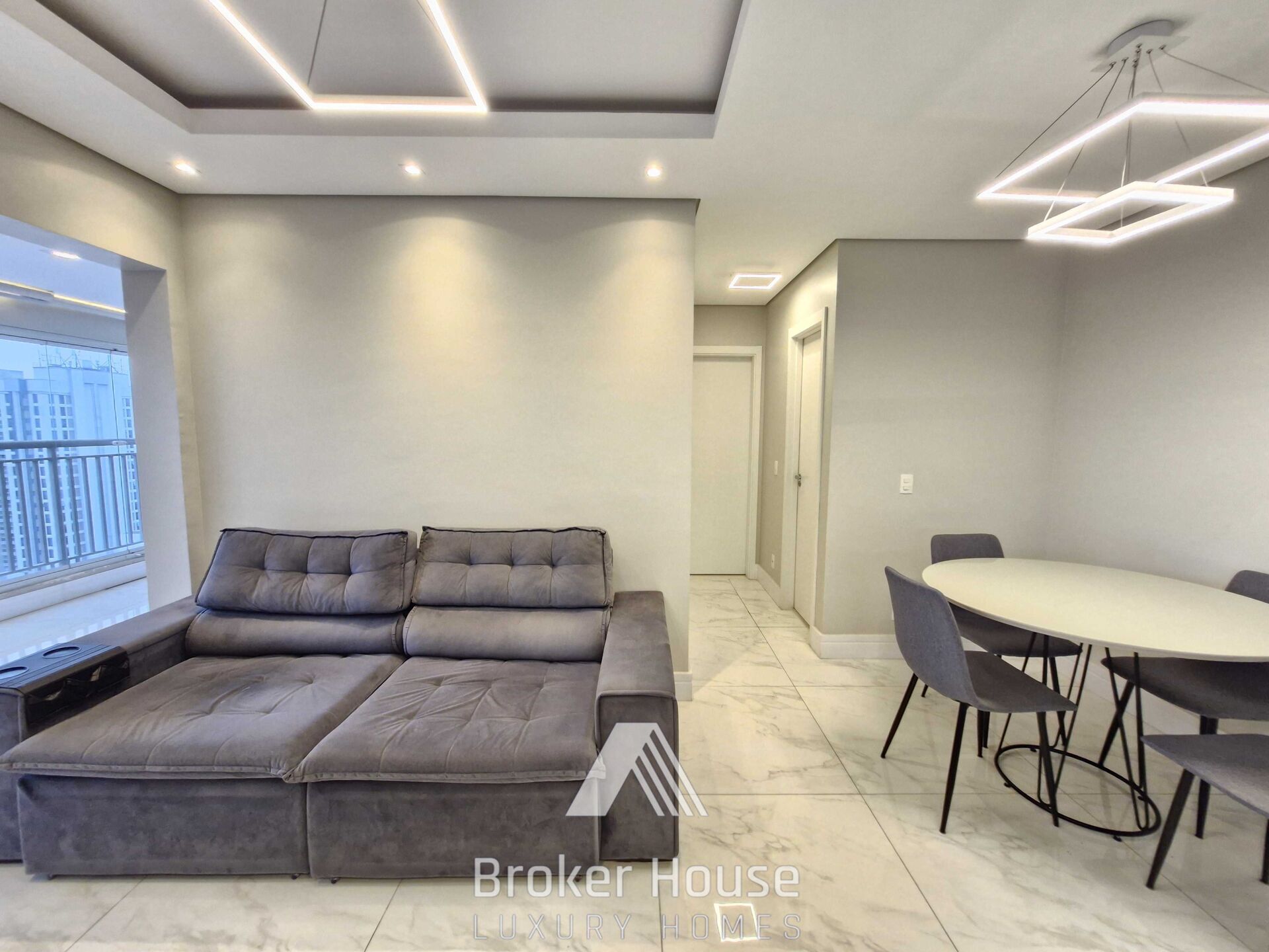 Apartamento para alugar com 2 quartos, 71m² - Foto 10