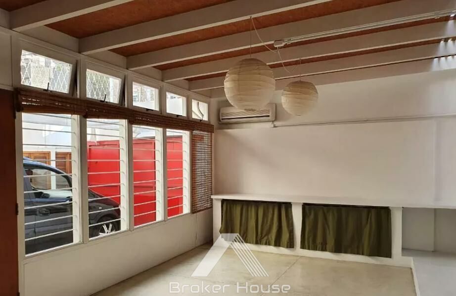 Casa à venda com 3 quartos, 160m² - Foto 3