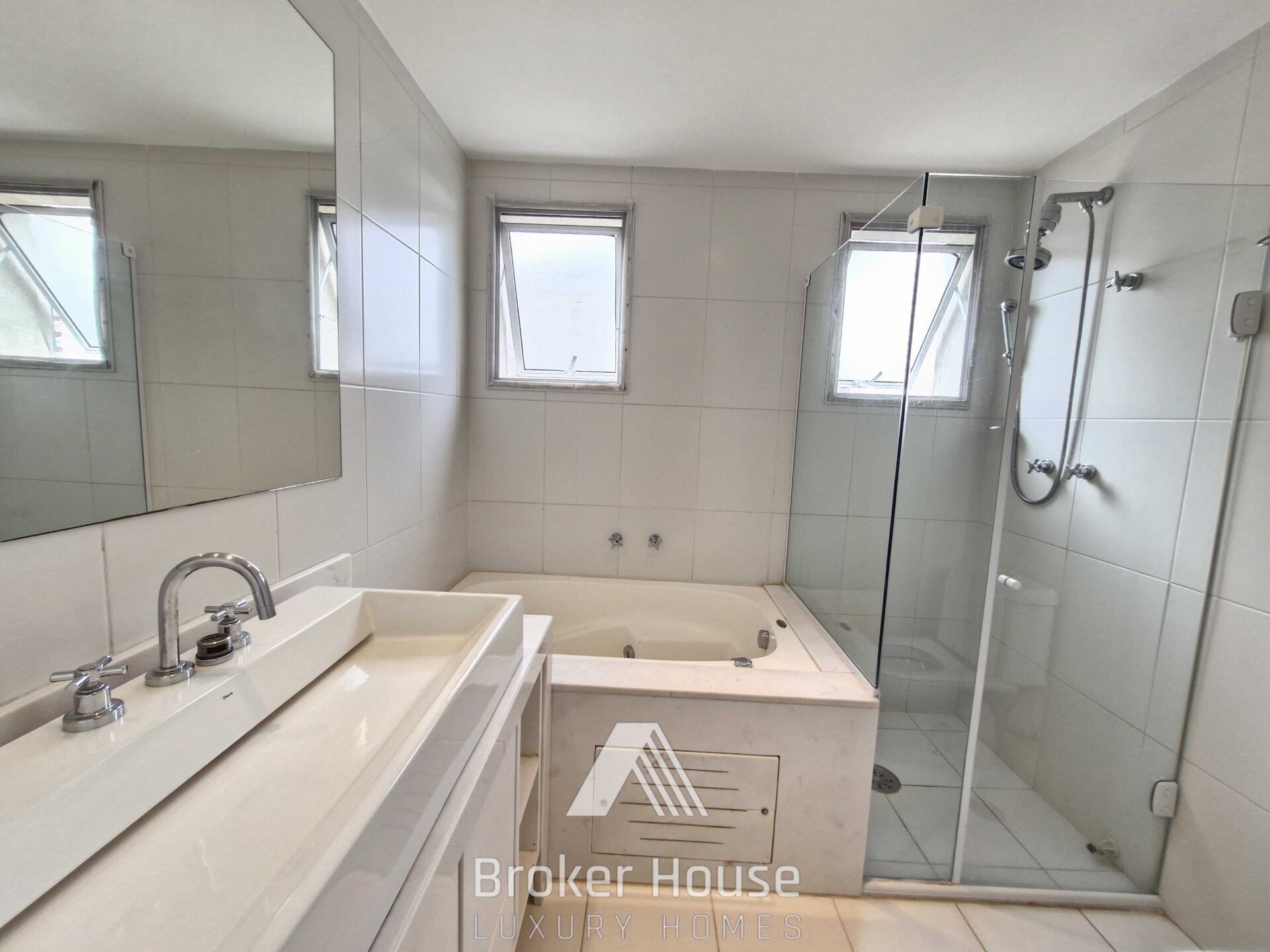 Apartamento à venda com 3 quartos, 185m² - Foto 23