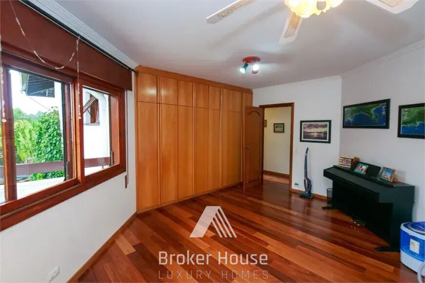 Casa à venda com 4 quartos, 578m² - Foto 27