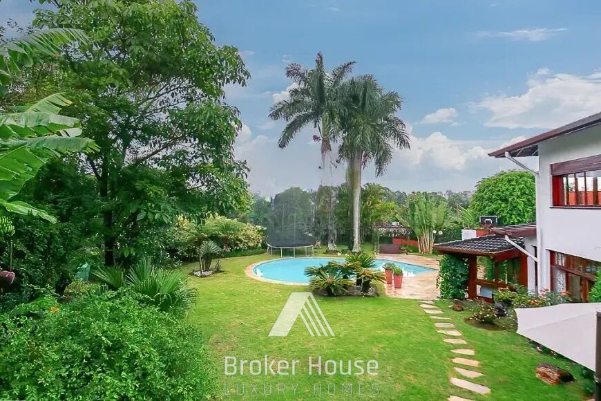 Casa à venda com 4 quartos, 578m² - Foto 2
