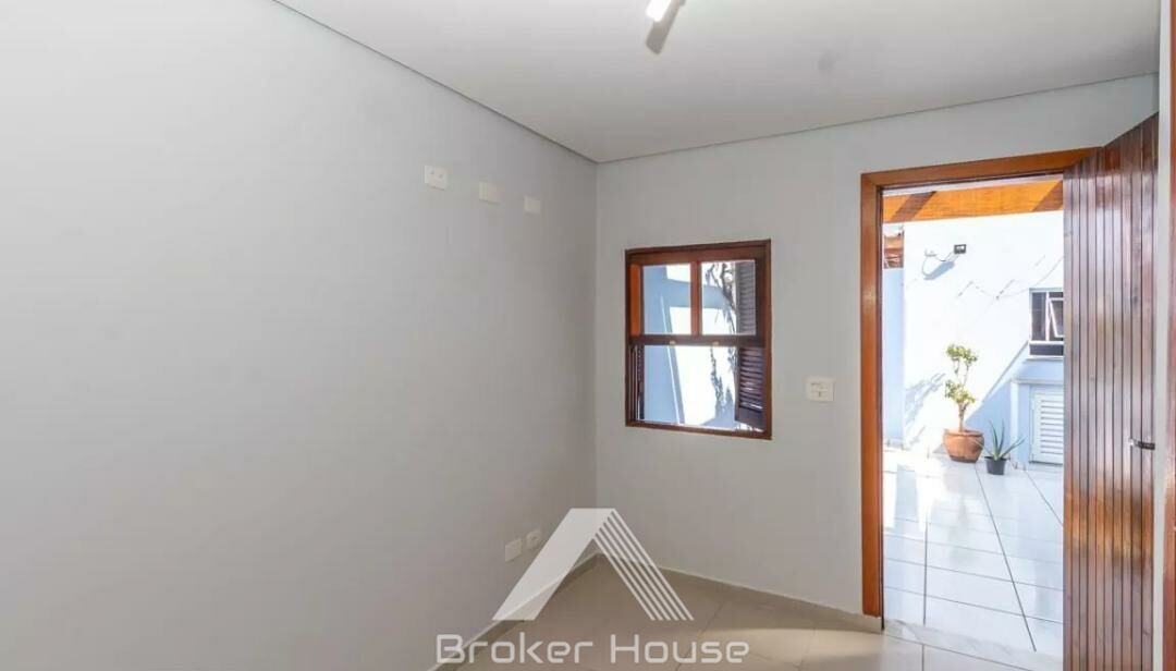 Casa à venda com 3 quartos, 126m² - Foto 12