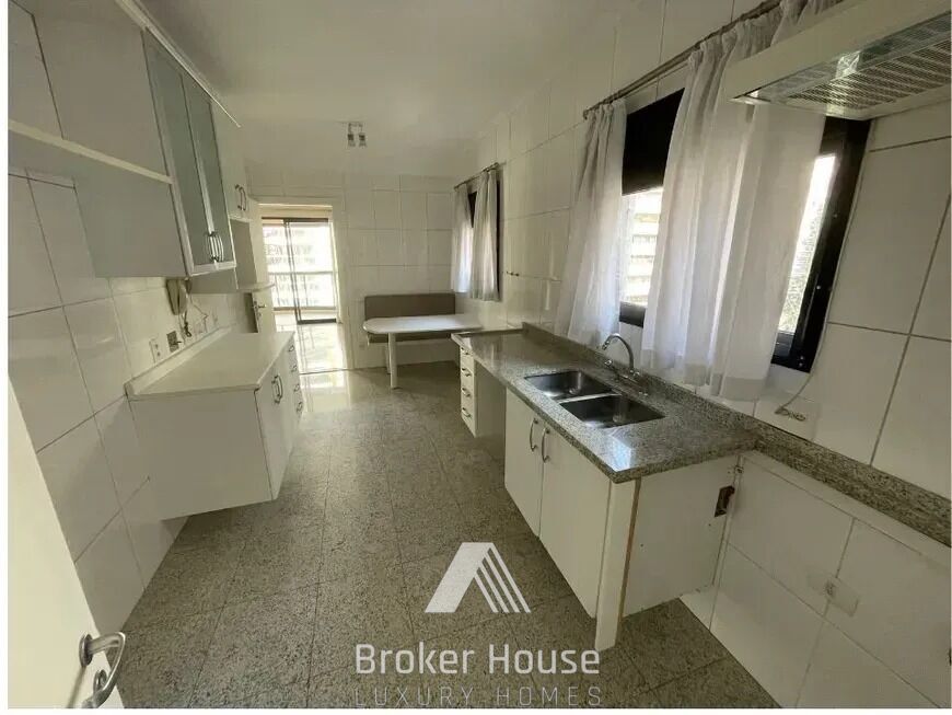 Apartamento à venda com 3 quartos, 167m² - Foto 8