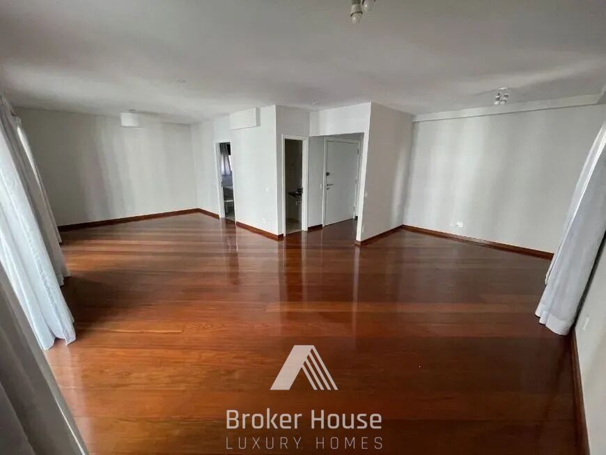 Apartamento à venda com 3 quartos, 167m² - Foto 7